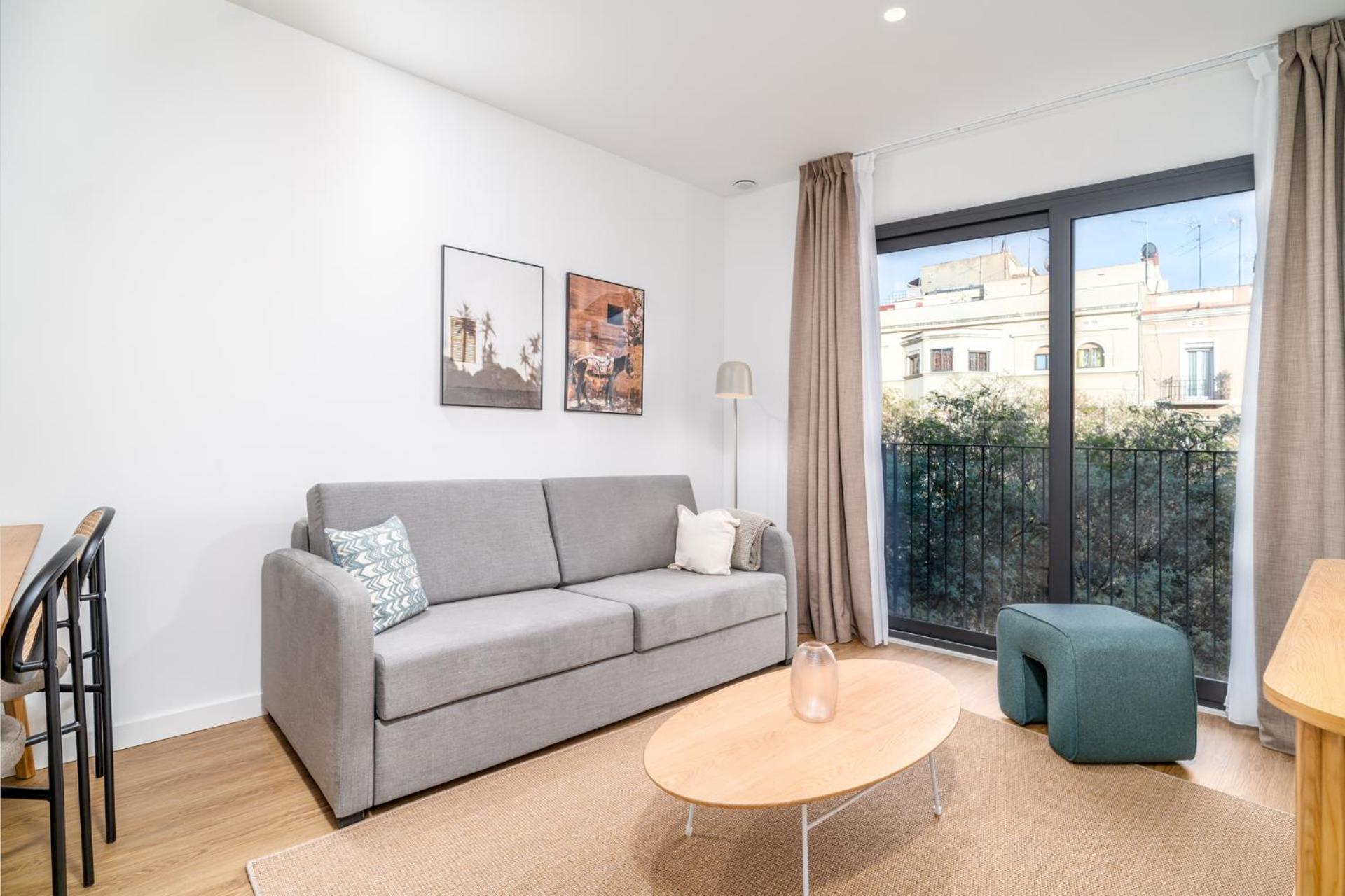 הוספיטלט דה יוברגאט Limehome Barcelona Placa Pirineus מראה חיצוני תמונה